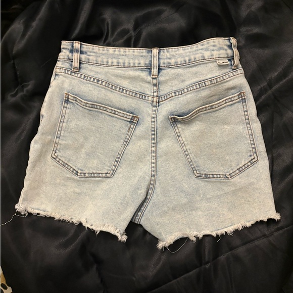 Ladies shorts - Picture 2 of 6